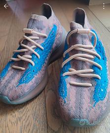 adidas Yeezy Boost 380  marroni/blu
