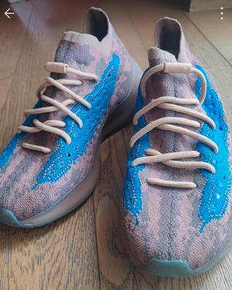 adidas Yeezy Boost 380  marroni/blu