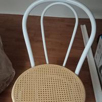 Sedie bianche thonet