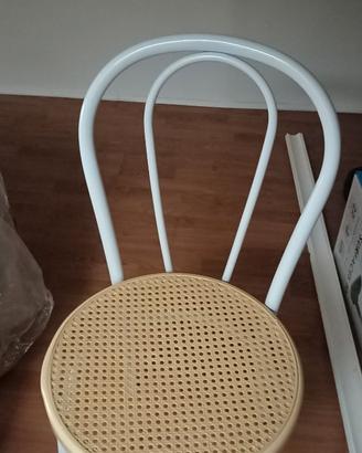 Sedie bianche thonet