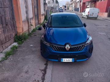 RENAULT CLIO CC 1000 BENZINA ANNO 2024 KM 39.000 