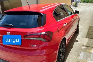 Fiat Tipo 1400 street