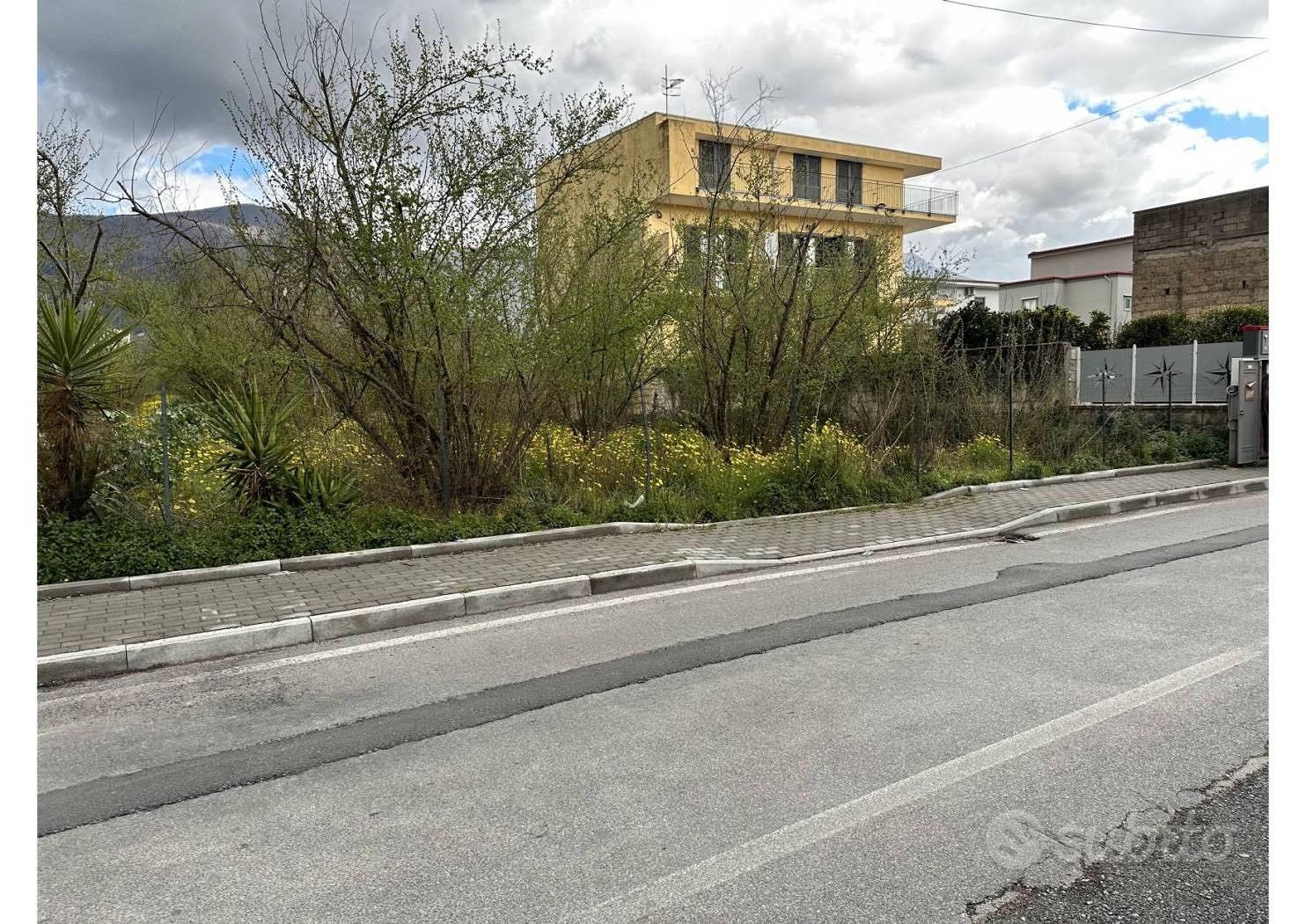 Terreno 4.300 mq ( 1.600 TB2) - Striano (NA) - Vista 2