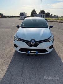 auto clio E-tech hybrida intens 