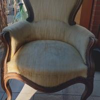 Poltrona in legno decorata