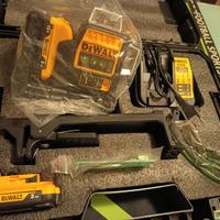 LIVELLA LASER 12 LINEE 360 3D AUTOLIVELLANTE NUOVO