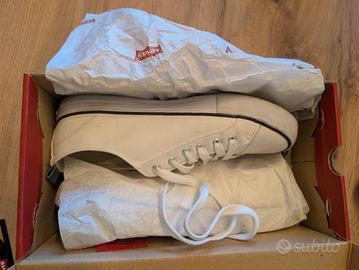 sneakers Levi's modello Classic bianco