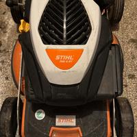 Tagliaerba professionale stihl RM4RT