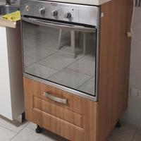 mobile + forno elettrico Hotpoint Ariston 