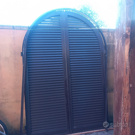 Porta centinata ad arco