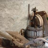 Aratro Antico e Torchio .