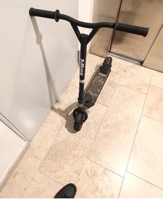 Monopattino non elettrico 