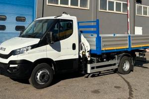 Iveco Daily 60 C 15 con Ribaltabile e Gru