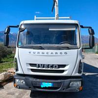 Iveco Eurocargo 80/22 con gru e ribaltabile