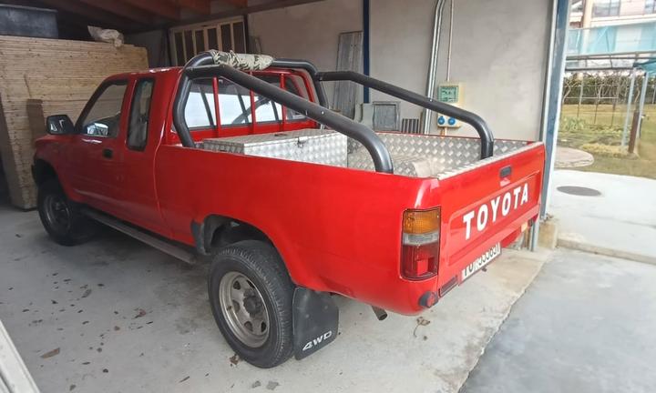 TOYOTA 4 Runner/Hilux 1ª - 1992