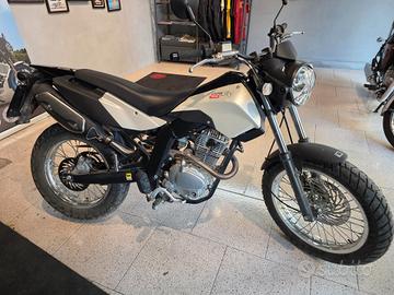 Derbi Cross City 125 Moto alpinismo