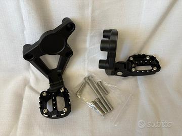 Pedane poggiapiedi passeggero richiudibili x moto