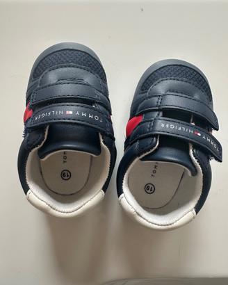 Scarpa culla Tommy Hilfiger n.19