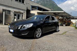 Volvo V60 (motore funzionante ma testa da rifare)
