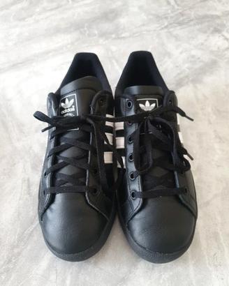 Adidas coast star j