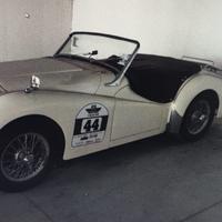 Triumph TR2