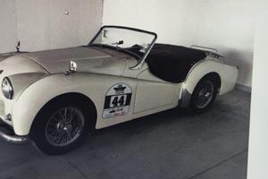 Triumph TR2