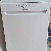 Lavastoviglie  INDESIT  (Come nuova -prezzo tratt)