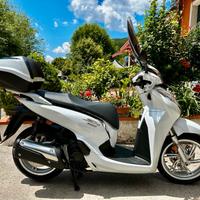 Honda sh 300
