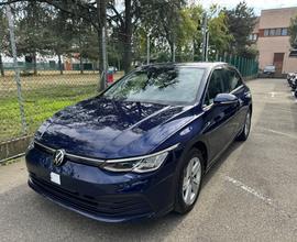 VOLKSWAGEN Golf 8 1.0 eTSI EVO DSG Life 110CV