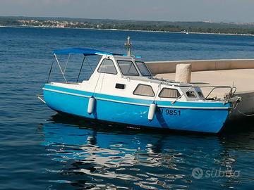 Gozzo cabinato cantiere roseto alto mare