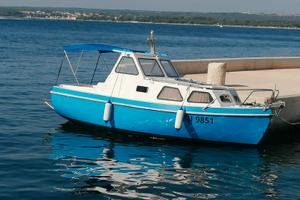 Gozzo cabinato cantiere roseto alto mare