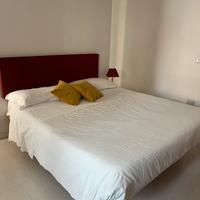 letto matrimoniale legno con materasso e testiera