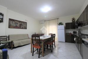 4 LOCALI A LAMEZIA TERME