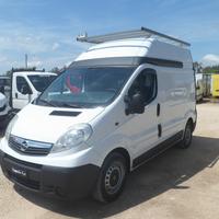 Opel Vivaro furgone tetto alto