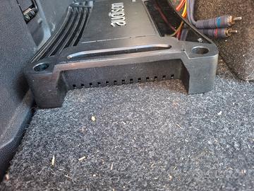 amplificatore auto