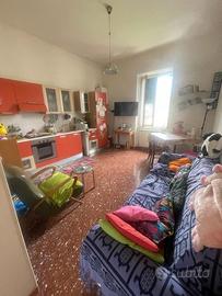 Stanze per studenti Via Dei Castani 33