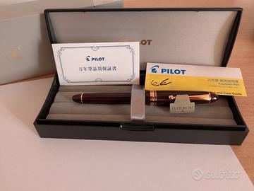 Stilografica Pilot Custom 742, Pennino Oro SF