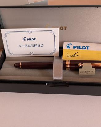 Stilografica Pilot Custom 742, Pennino Oro SF