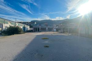 Ampio Capannone Industriale - San Lorenzo