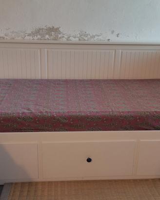 Letto Ikea modello Hemnes bianco
