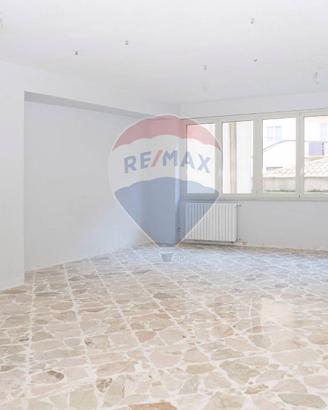 Locale Commerciale - Enna