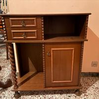 Arredamento in legno.