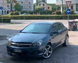 Opel Astra GTC