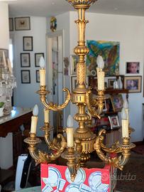 Lampadario vintage 9luci in legno foglia oro