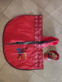 mantella impermeabile e berretto Spiderman 