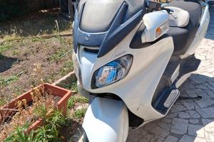 Suzuki Burgman 650