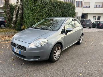 FIAT Grande Punto 1.3 MJT 75 CV 3 porte Dynamic