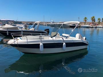 Barca Open 19 con 90cv con posto barca