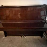 Pianoforte verticale Petrof