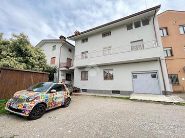 CASA SEMINDIPENDENTE A TARCENTO